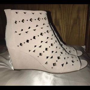 Michael Kors Uma Wedge Booties
